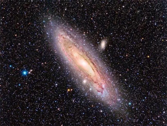 飛越銀河系  探索最遙遠的星系