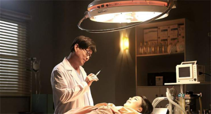 陜西女孩兒去做體檢 發(fā)現(xiàn)自己的腎臟消失（腎臟消失）