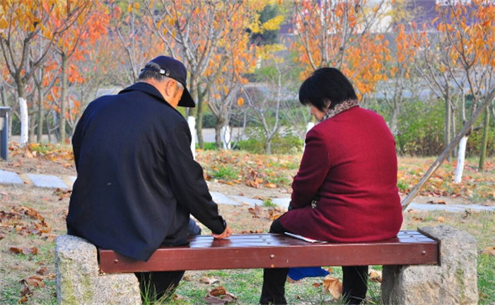 50多歲男子相親找老伴 卻被大姐各種嫌棄（黃昏戀）