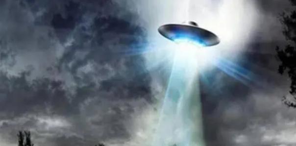 Vҹ@F(xin)Ĺc(din)Ȼ^߀UFO¼