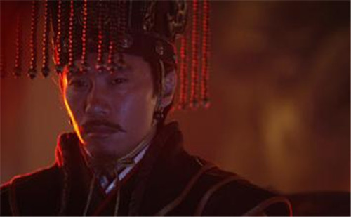 歷史上皇帝的奇葩死法 還有掉進糞坑淹死的