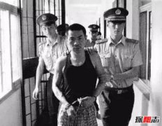 喬四爺和向華強(qiáng)誰厲害？兩大黑幫老大實(shí)力對(duì)決