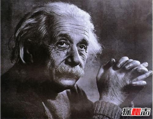 愛因斯坦的成就,愛因斯坦的成就貢獻(xiàn)