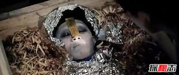 亞洲十大靈異事件,老太太死后三天突然醒來(被借尸還魂)