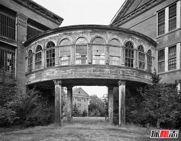 十大恐怖醫(yī)院,比奇沃斯精神病院病人離奇失蹤