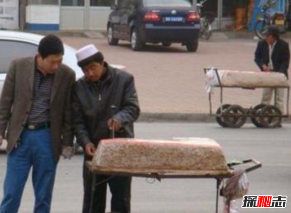 切糕事件是怎么回事?湖南岳陽(yáng)賣(mài)出天價(jià)切糕(總價(jià)值16萬(wàn))