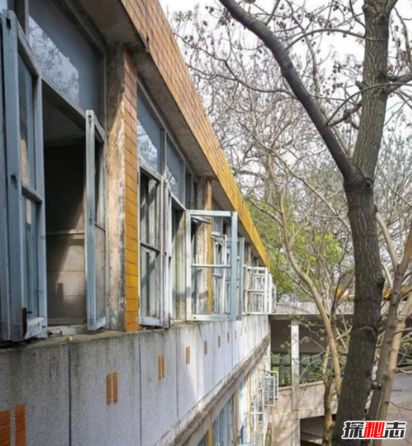 長沙十大靈異事件,警校后山女尸脖子被砍發(fā)出哀號聲(全身無血)