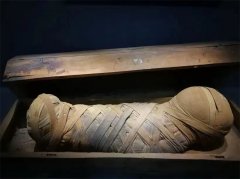 古埃及人相信：讓靈魂有棲身之處，死者就能轉(zhuǎn)世再生（制作木乃伊